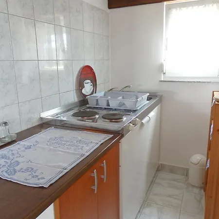 Kapovica شقة ميدولين
